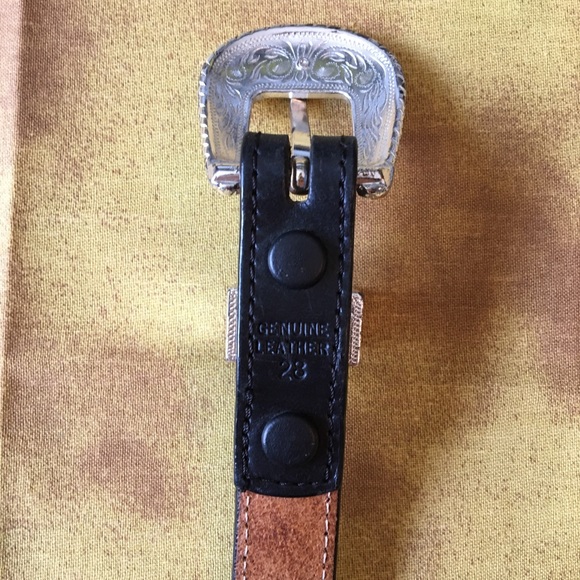 Distressed concho heart w horse hair Western belt - Picture 3 of 8